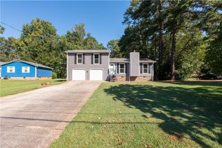 1119 Blazing Ridge, Lawrenceville, GA 30046