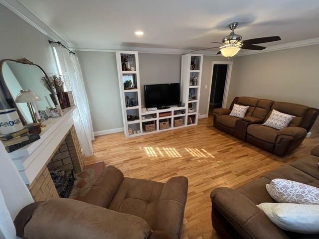 203 W Oneal St, Gaffney, SC 29340