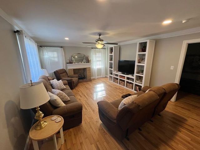 203 W Oneal St, Gaffney, SC 29340