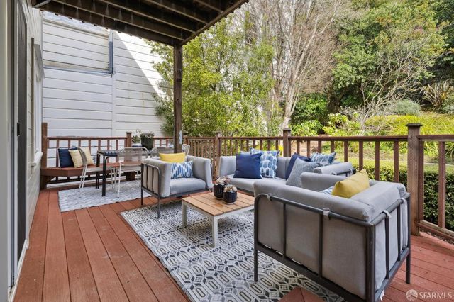 1160 Clayton Street 1, San Francisco, CA 94117