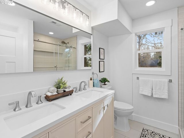 20270 Sw JAYLEE St, Beaverton, OR 97078