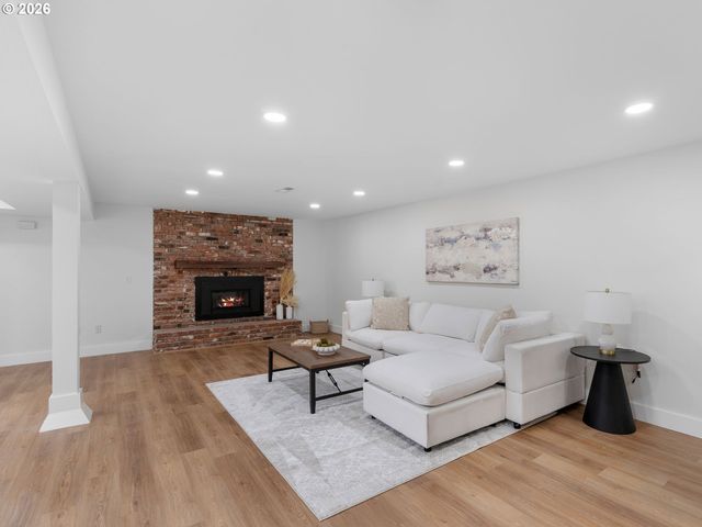 20270 Sw JAYLEE St, Beaverton, OR 97078