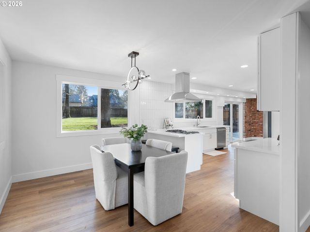 20270 Sw JAYLEE St, Beaverton, OR 97078