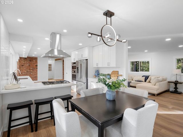 20270 Sw JAYLEE St, Beaverton, OR 97078