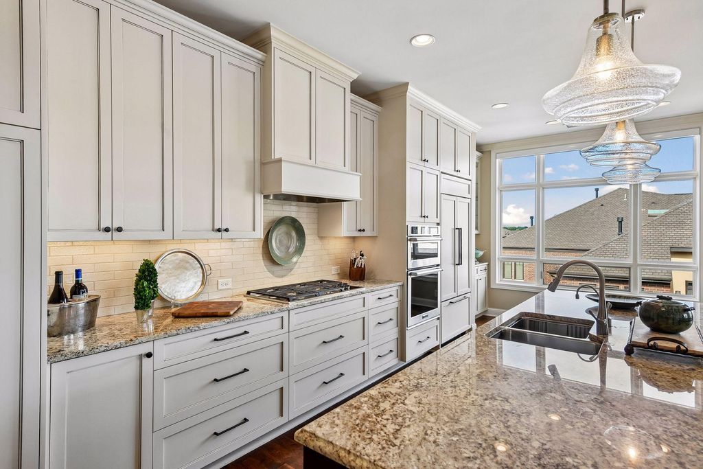 875 Lake Street N 401, Wayzata, MN 55391 — photo 3