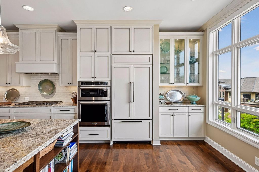 875 Lake Street N 401, Wayzata, MN 55391 — photo 5