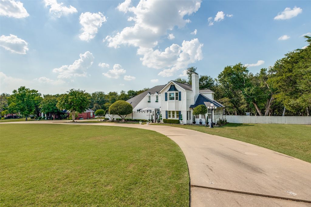 44 Meadowcreek Drive, Melissa, TX 75454