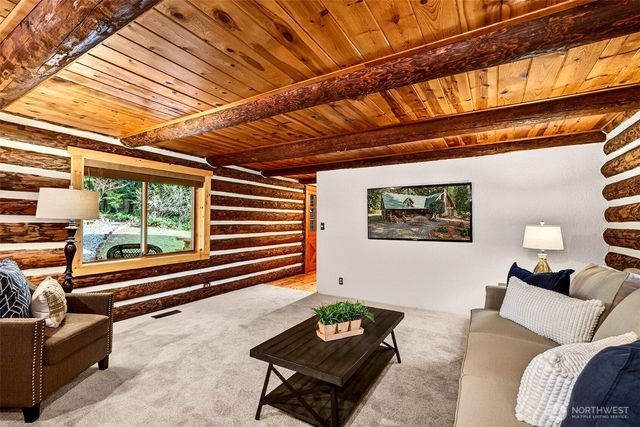 18020 214th Avenue NE, Woodinville, WA 98077
