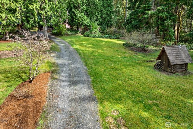18020 214th Avenue NE, Woodinville, WA 98077