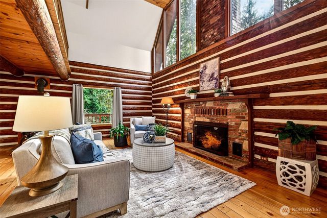 18020 214th Avenue NE, Woodinville, WA 98077