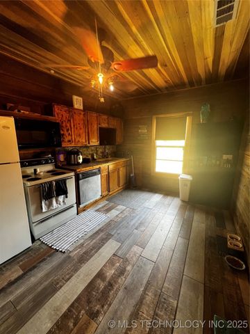 7134 Enos, Kingston, OK 73439