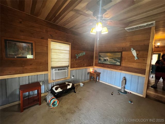 7134 Enos, Kingston, OK 73439