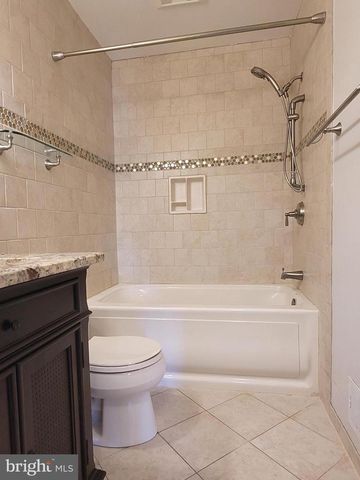 2600 SESKEY GLEN CT, Herndon, VA 20171