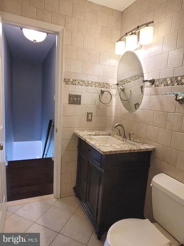 2600 SESKEY GLEN CT, Herndon, VA 20171