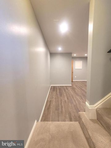 2600 SESKEY GLEN CT, Herndon, VA 20171