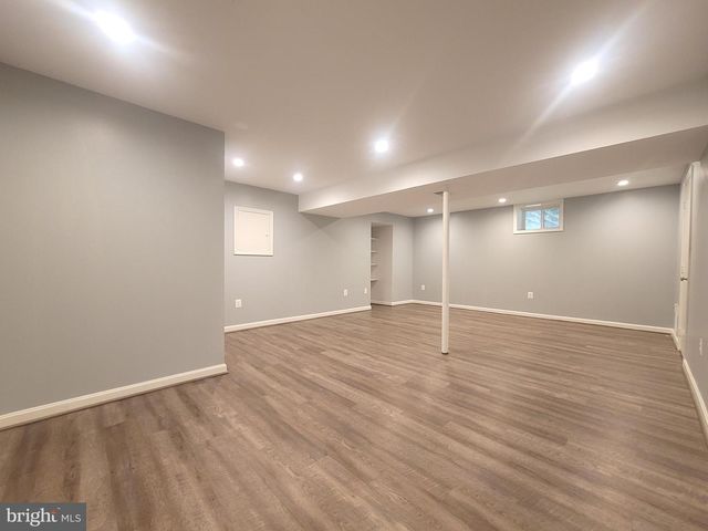 2600 SESKEY GLEN CT, Herndon, VA 20171