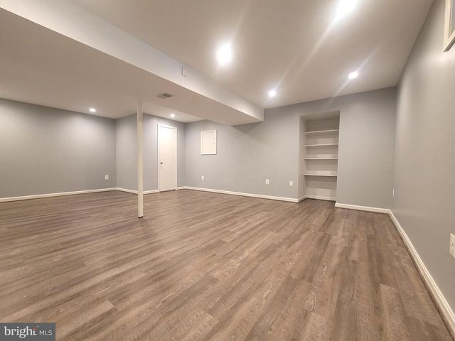 2600 SESKEY GLEN CT, Herndon, VA 20171