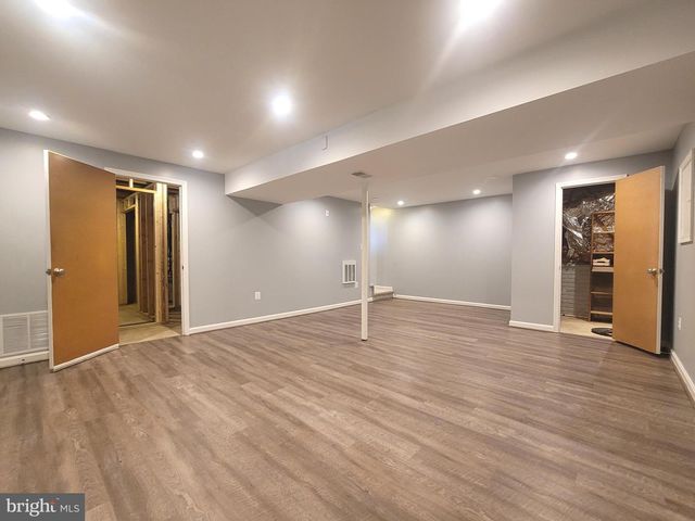 2600 SESKEY GLEN CT, Herndon, VA 20171