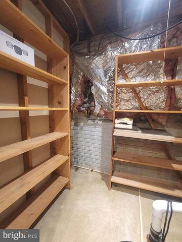 2600 SESKEY GLEN CT, Herndon, VA 20171