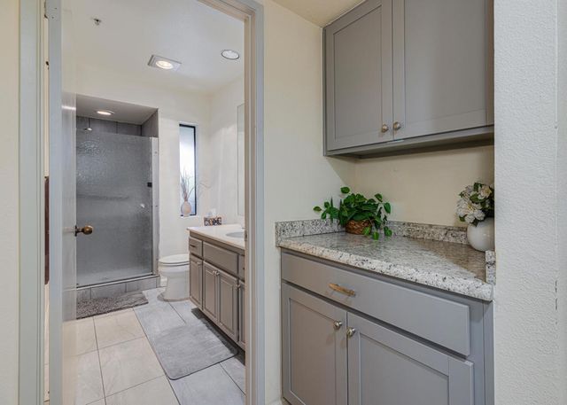 605 E Amado Road 610, Palm Springs, CA 92262