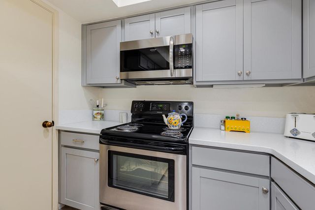 605 E Amado Road 610, Palm Springs, CA 92262