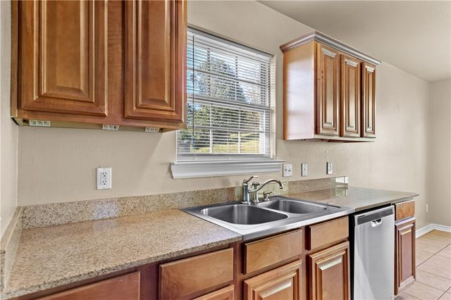 1041 Sara Beth Street, Elkins, AR 72727