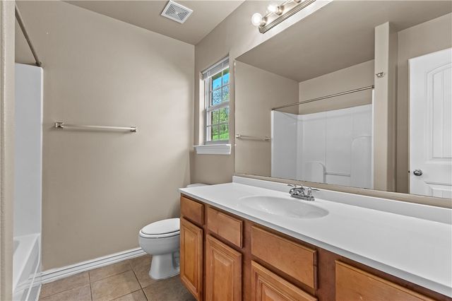 1041 Sara Beth Street, Elkins, AR 72727