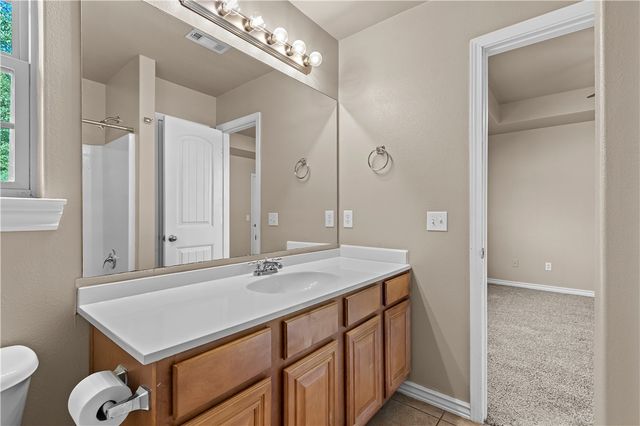 1041 Sara Beth Street, Elkins, AR 72727