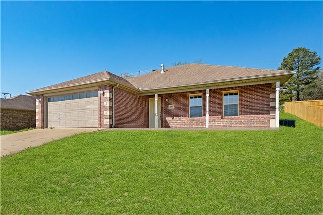 1041 Sara Beth Street, Elkins, AR 72727