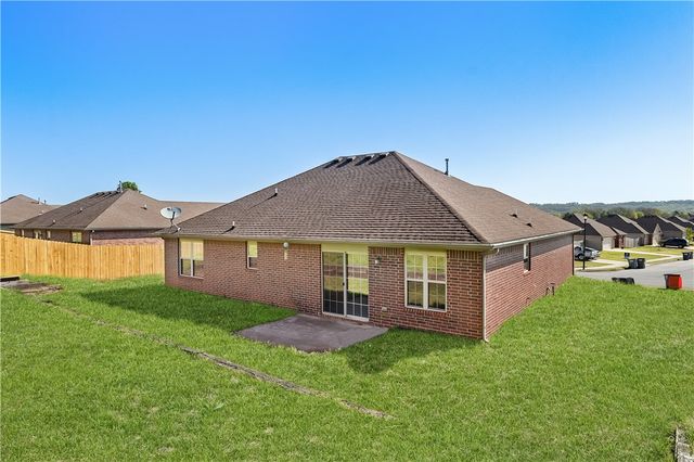 1041 Sara Beth Street, Elkins, AR 72727