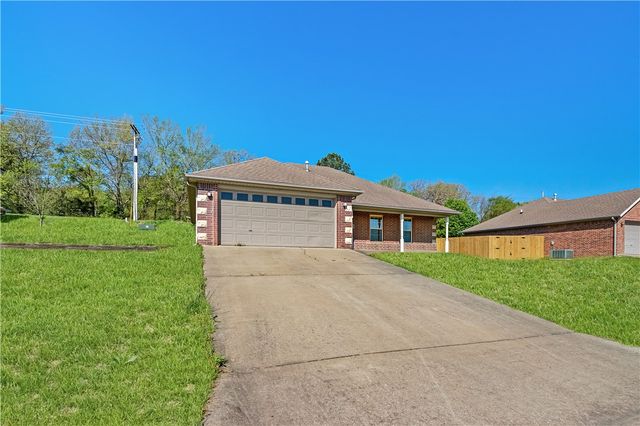 1041 Sara Beth Street, Elkins, AR 72727