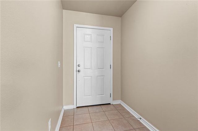 1041 Sara Beth Street, Elkins, AR 72727