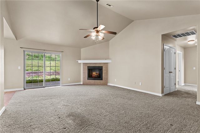 1041 Sara Beth Street, Elkins, AR 72727