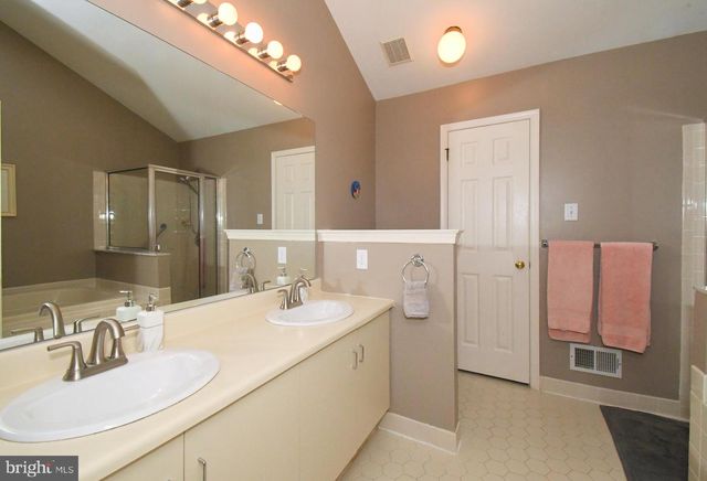 304 PIMLICO WAY, North Wales, PA 19454