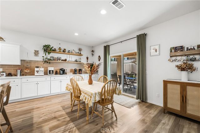 38235 Etienne, Palmdale, CA 93552