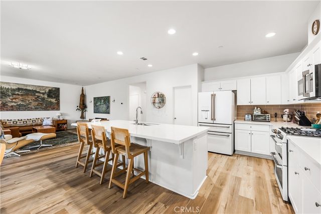 38235 Etienne, Palmdale, CA 93552