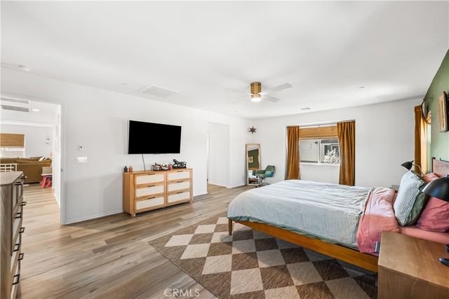 38235 Etienne, Palmdale, CA 93552