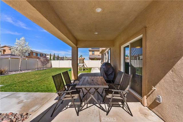 38235 Etienne, Palmdale, CA 93552