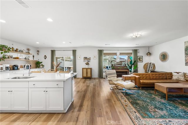 38235 Etienne, Palmdale, CA 93552