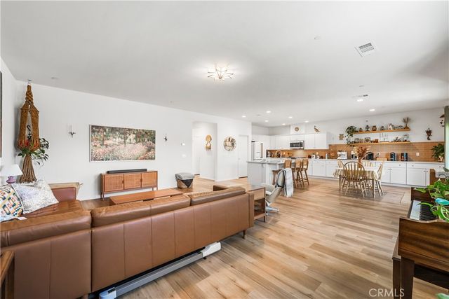 38235 Etienne, Palmdale, CA 93552