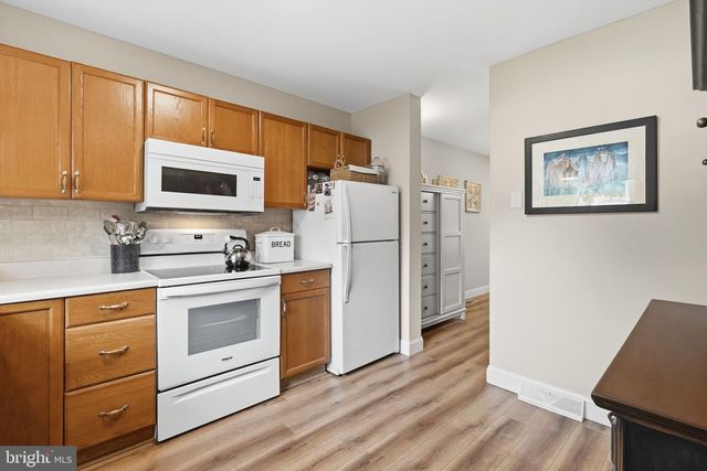 146 LARCHWOOD CT, Collegeville, PA 19426