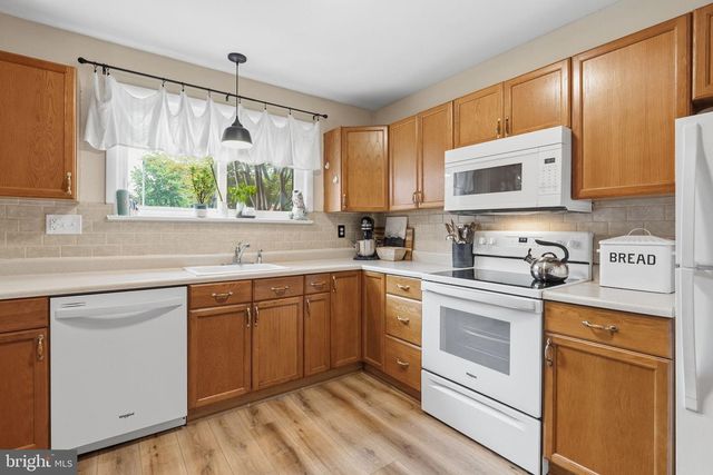 146 LARCHWOOD CT, Collegeville, PA 19426