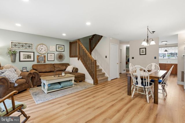 146 LARCHWOOD CT, Collegeville, PA 19426