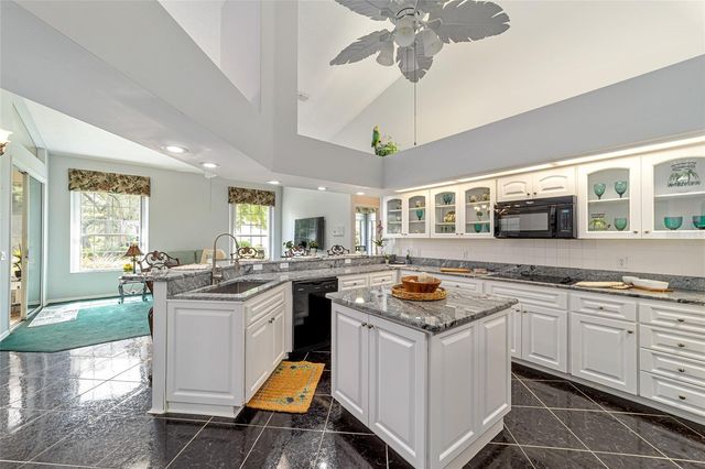 19811 SW 95TH STREET, Dunnellon, FL 34432