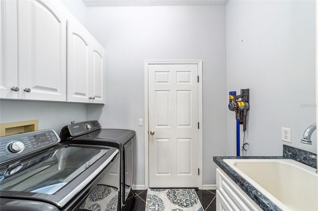 19811 SW 95TH STREET, Dunnellon, FL 34432