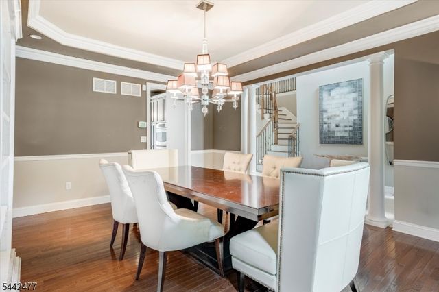 21 Whitbay Dr, West Orange Twp., NJ 07052