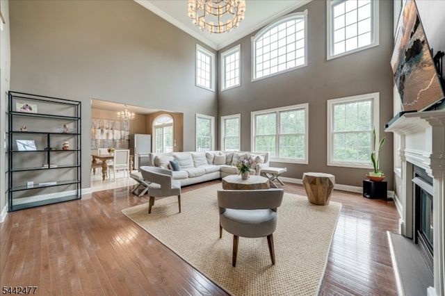 21 Whitbay Dr, West Orange Twp., NJ 07052