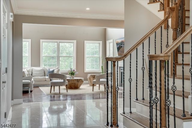21 Whitbay Dr, West Orange Twp., NJ 07052