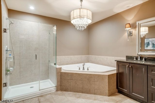 21 Whitbay Dr, West Orange Twp., NJ 07052