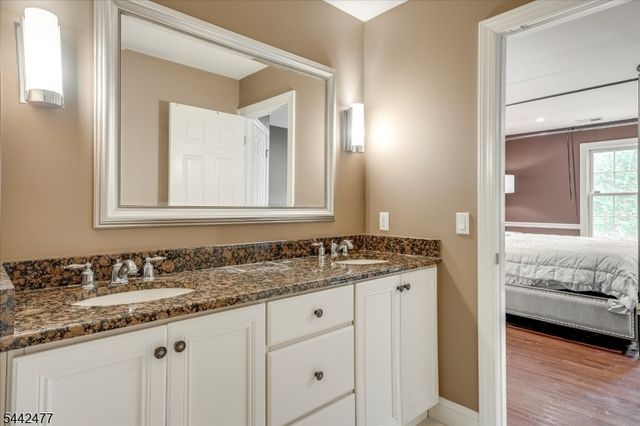 21 Whitbay Dr, West Orange Twp., NJ 07052